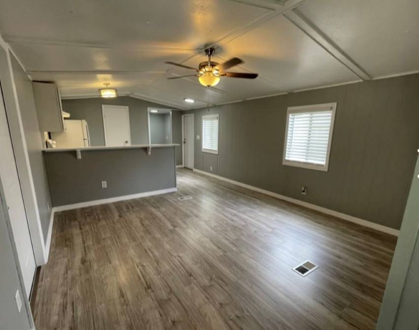 101 Woodside Lane a Winter Haven, FL Mobile or Manufactured Home for Sale